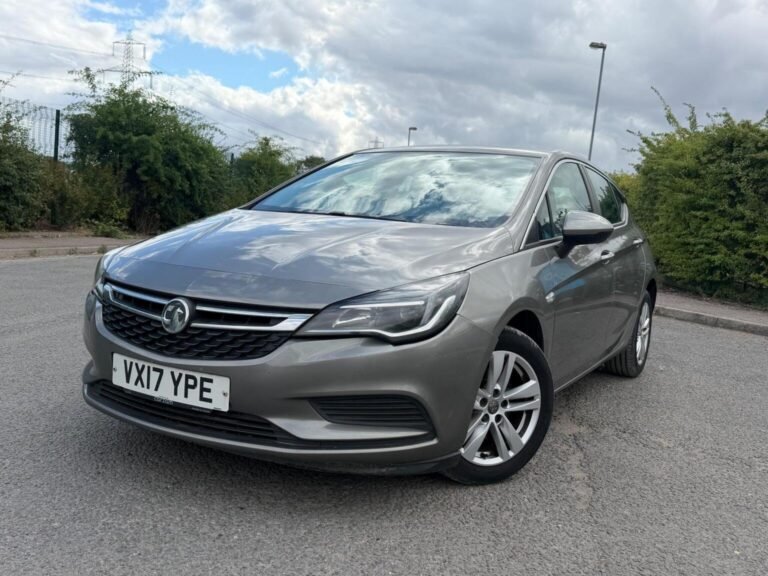 2017 Vauxhall Astra for sale in Leighton Buzzard - John Autos - photo 4