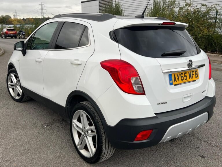 Vauxhall Mokka for sale in Leighton Buzzard - 2015 Vauxhall Mokka 1.4i Turbo Limited Edition 2WD Euro 6 (s/s) 5dr at John Autos Ltd - photo 3