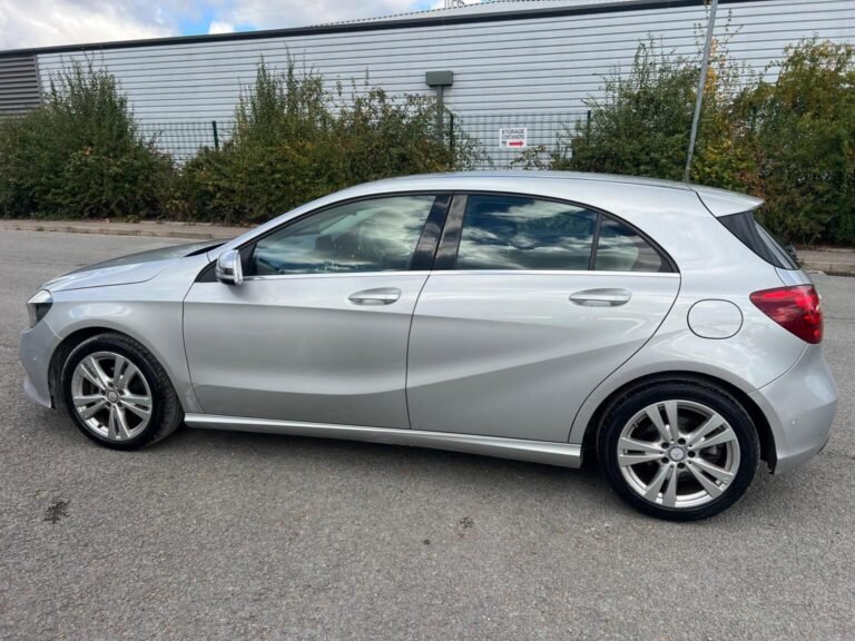 Mercedes A180d for sale in Leighton Buzzard - 2017 Mercedes-Benz A Class 1.5 A180d Sport (Executive) 7G-DCT Euro 6 (s/s) 5dr at John Autos Ltd - photo 4