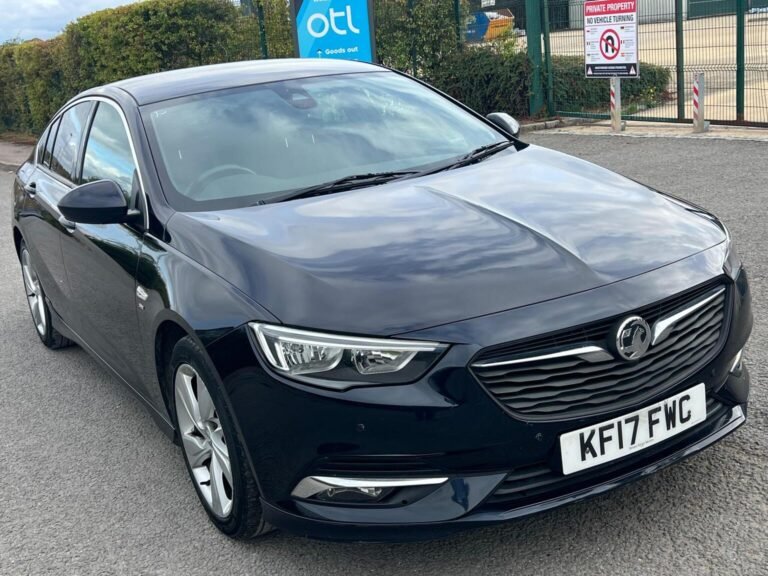 Insignia for sale in Leighton Buzzard - 2017 Vauxhall Insignia 1.5i Turbo SRi VX Line Nav Grand Sport Euro 6 (s/s) 5dr at John Autos Ltd - photo 2
